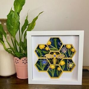 3D Bee Dandelion Shadowbox
